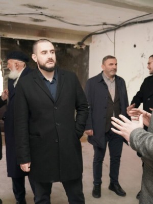 Ministar Usame Zukorlić posjetio Medresu nakon požara u menzi