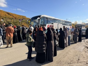 Ispraćaj maturanata Medrese „Gazi Isa-beg“ na umru